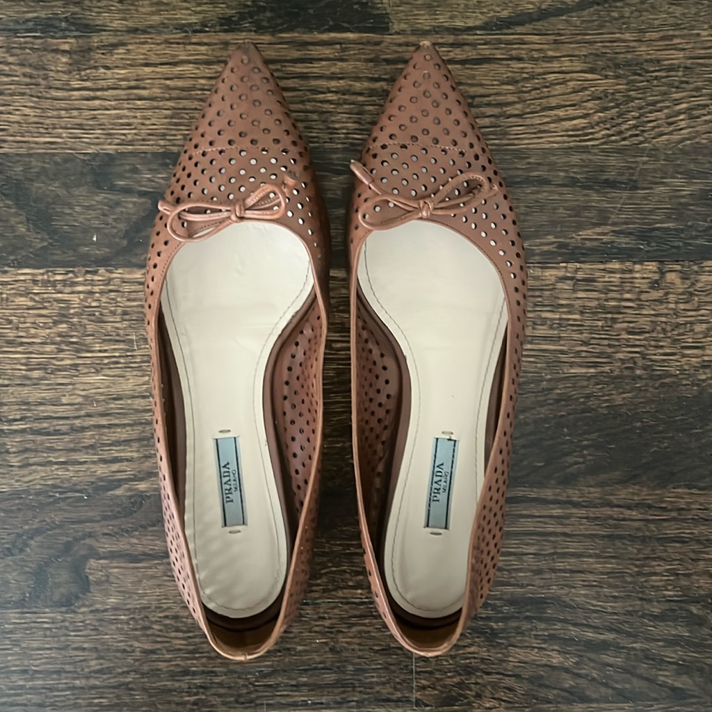 Designer Prada Leather Pointed Toe Flats With Bow